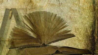 Books Old Open · Free image on Pixabay