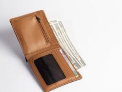 Wallet Quotes That Inspire And Motivate Your Journey